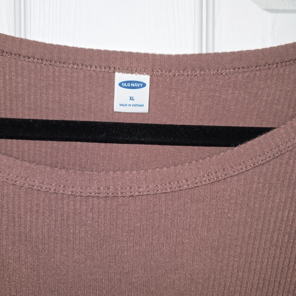 Old Navy Women's Short Sleeve Top - Brown - Picture 3 of 3